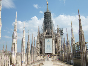 ドゥオーモ(Duomo)の屋上に登る@ミラノ