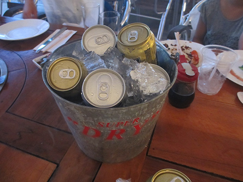 冷えたビールは飲み放題@サンセットビーチBBQ